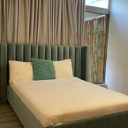 Rothschild 79 Hotel Petach Tikva ภายนอก รูปภาพ